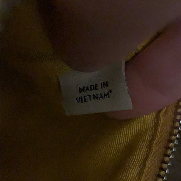 Coach wristlet- yellow with white fur boarder - Picture 5 of 5